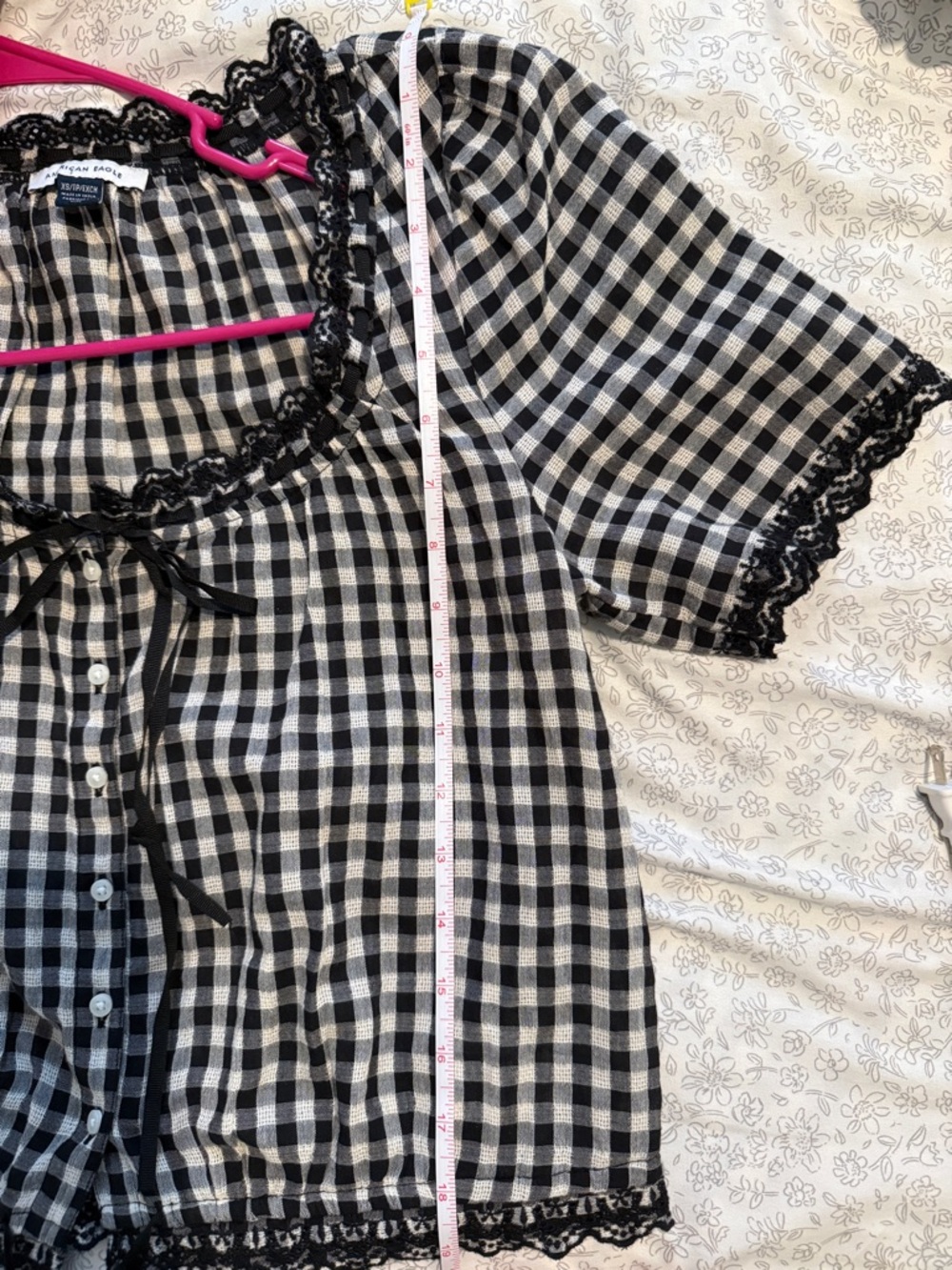 American Eagle Outfitters Black and White Gingham Lace-Trim Crop Top - Picture 6 of 6